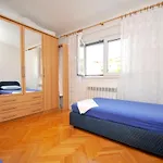 Elena Appartement *